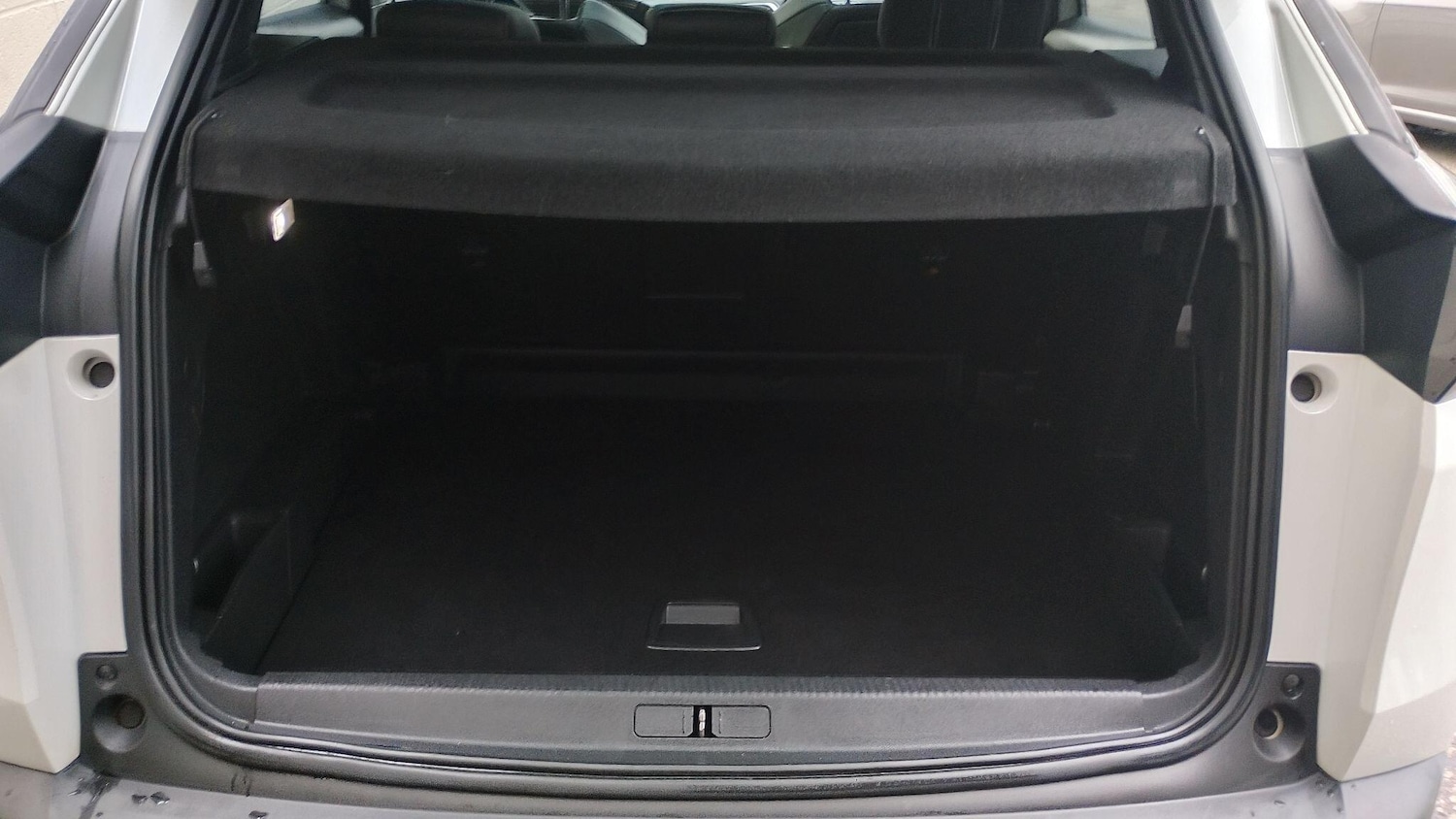 Used Peugeot 3008 2017 for sale - 77455255: Photo 16