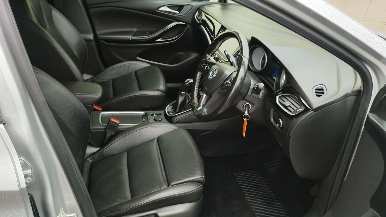 Used Vauxhall Astra for sale - 78136427: Photo 8