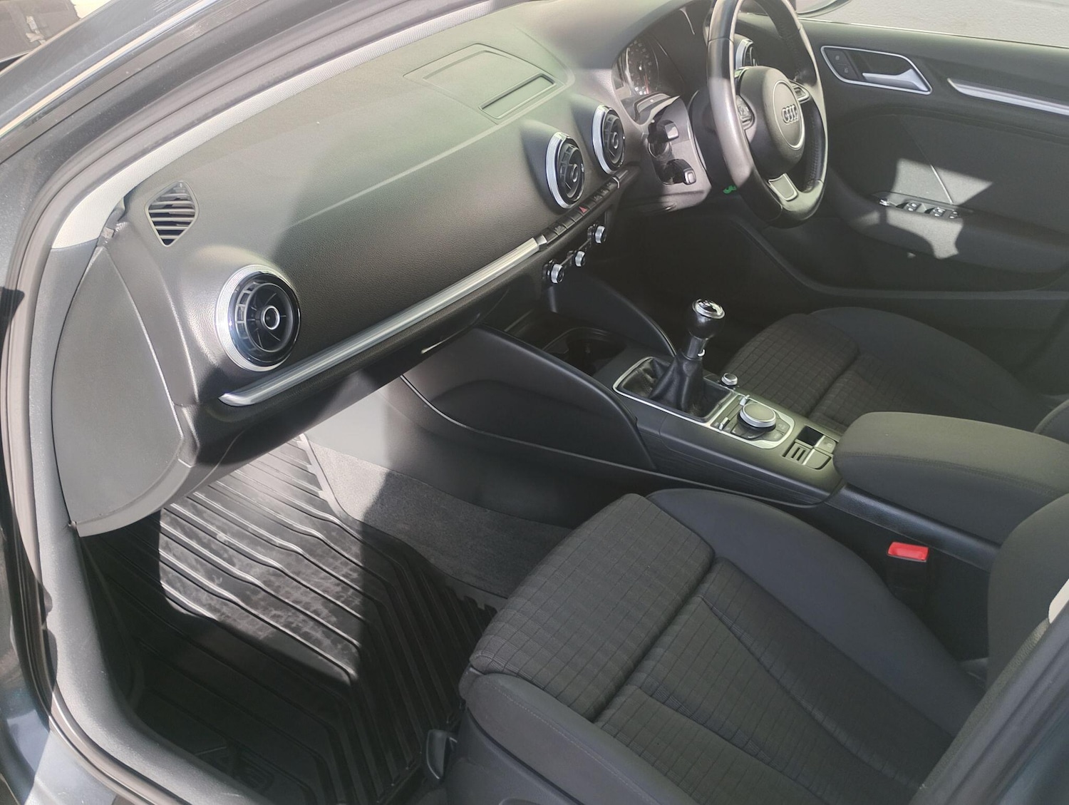 Used Audi A3 2014 for sale - 77395985: Photo 10