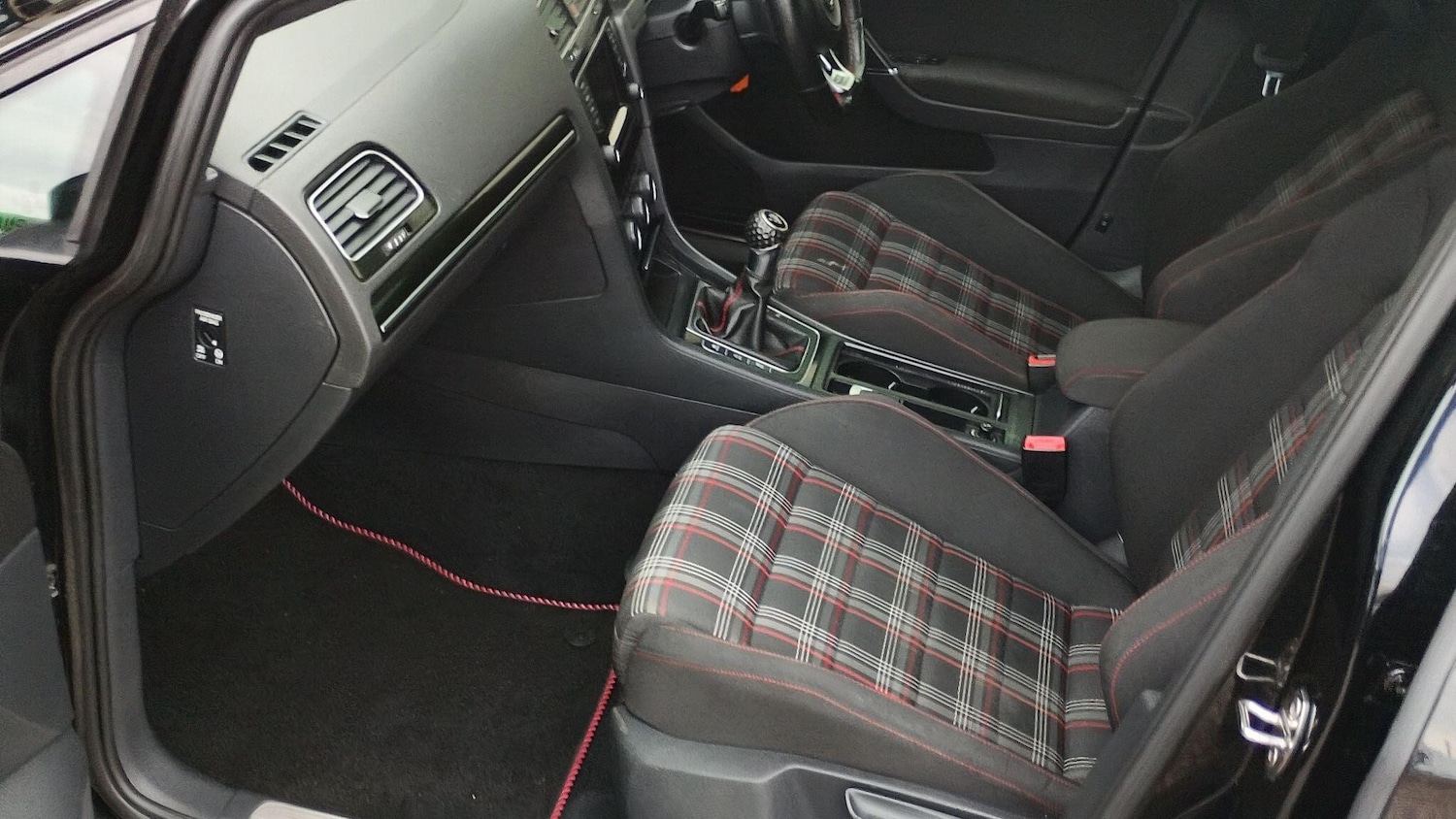 Used Volkswagen Golf 2014 for sale - 78203743: Photo 11