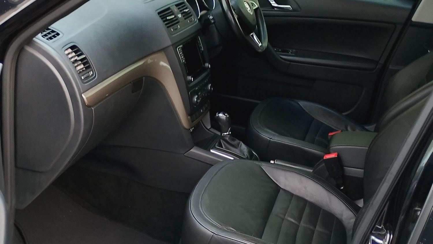 Used Skoda Yeti 2015 for sale - 76952868: Photo 9