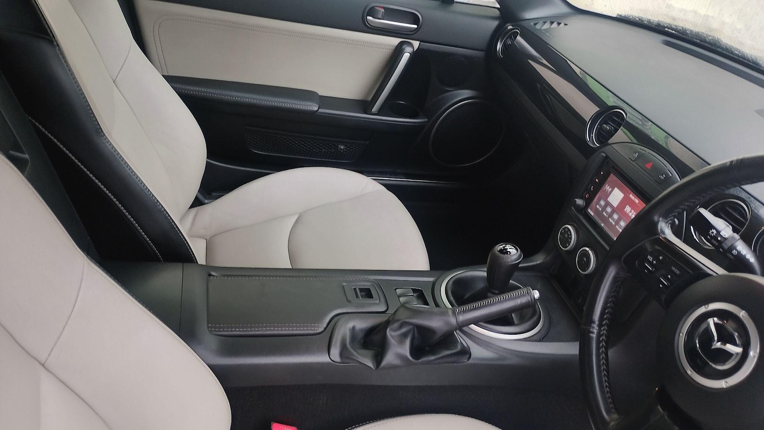 Used Mazda MX-5 2015 for sale - 76912902: Photo 11