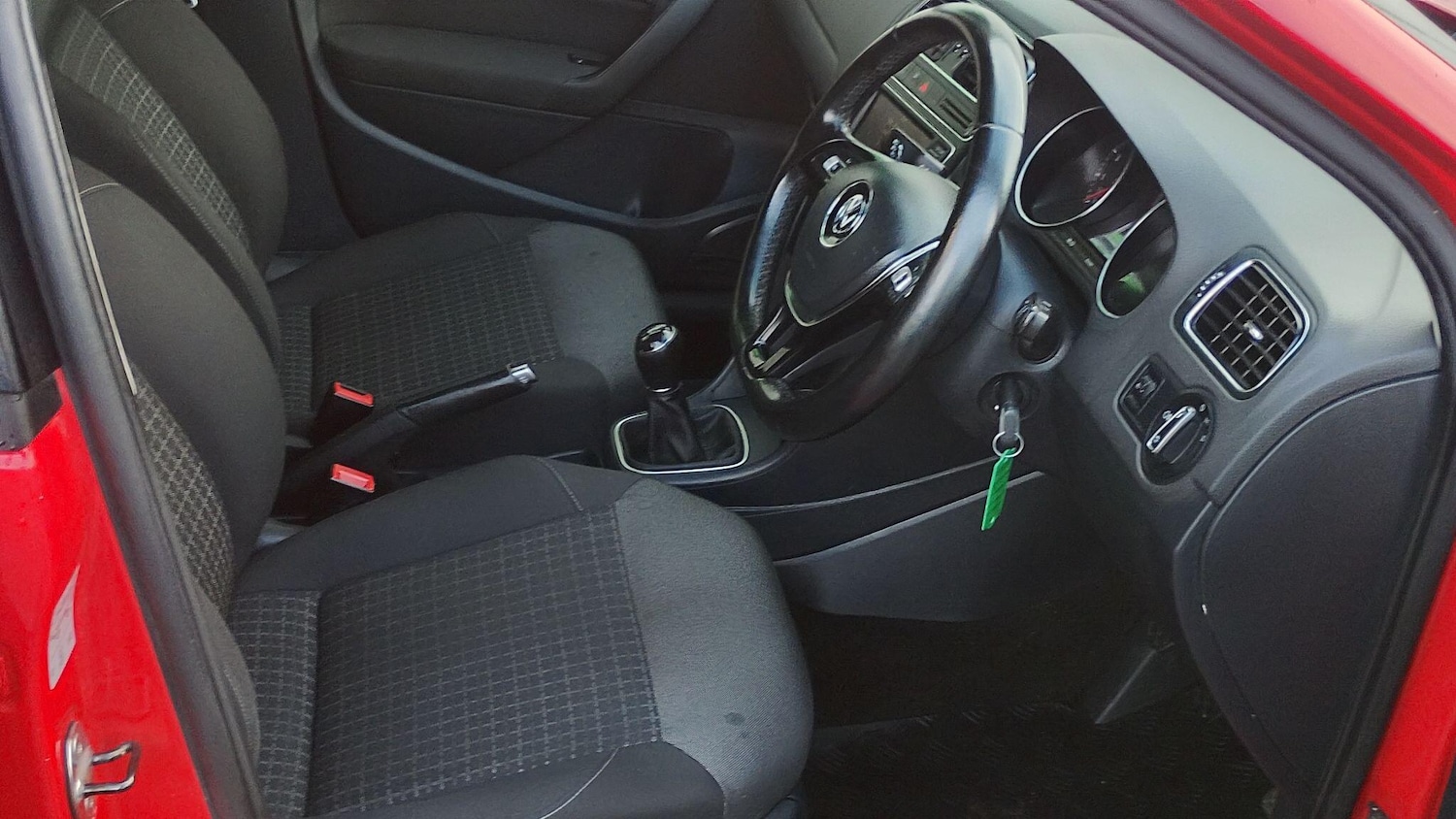 Used Volkswagen Polo for sale - 77215972: Photo 8