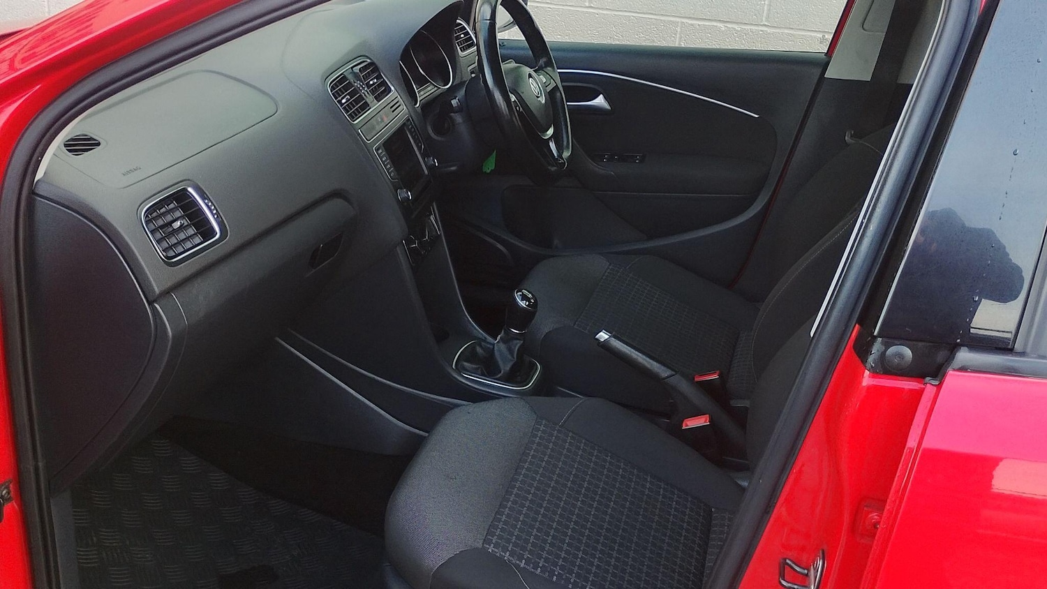 Used Volkswagen Polo for sale - 77215972: Photo 9