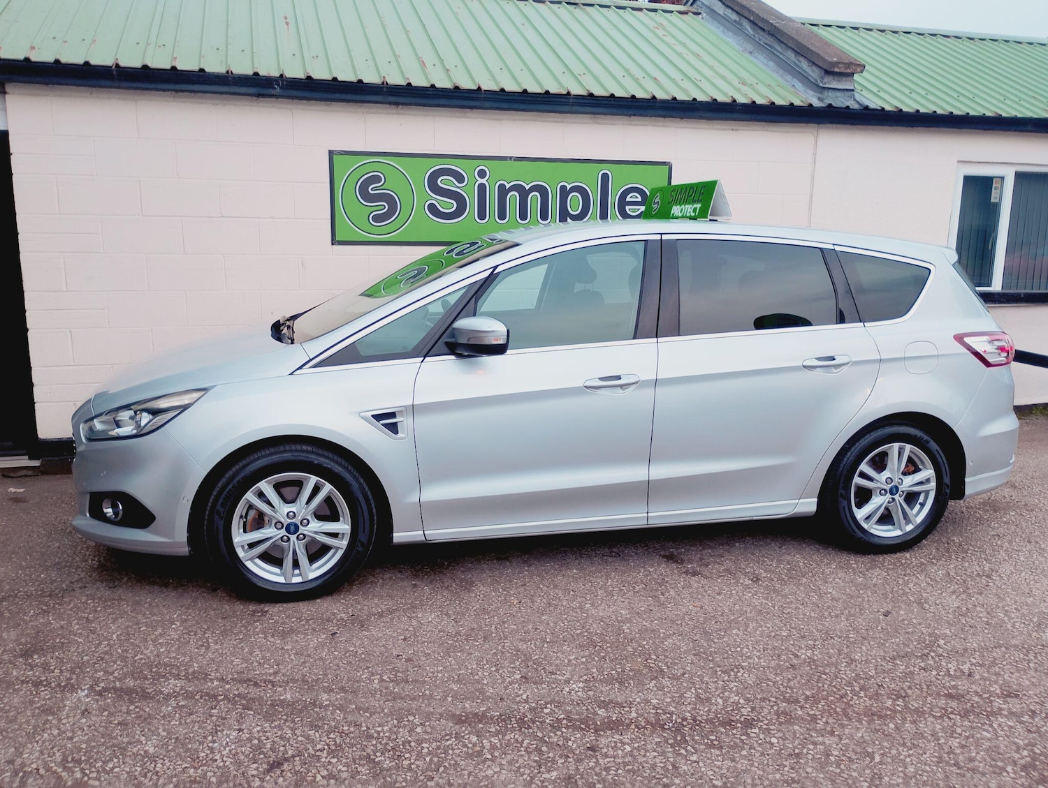 Used Ford S-Max 2016 for sale - 76314935: Photo 5