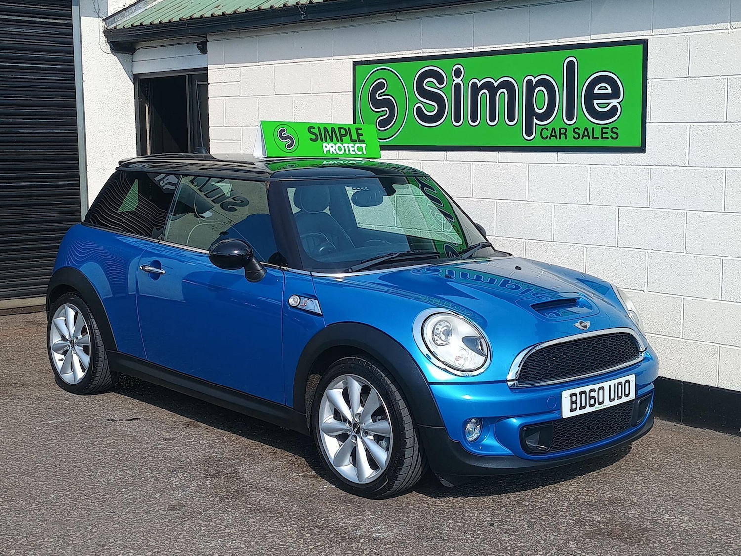 Used MINI Hatch 2010 for sale - 76752573: Photo 1