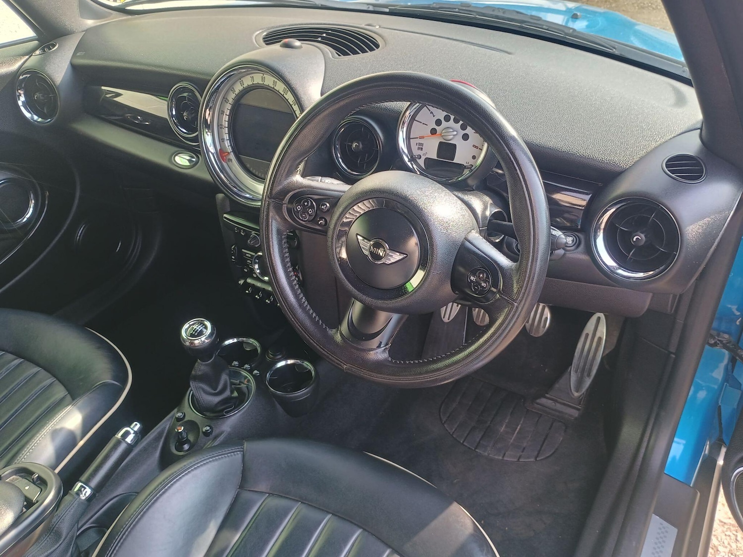 Used MINI Hatch 2010 for sale - 76752573: Photo 8