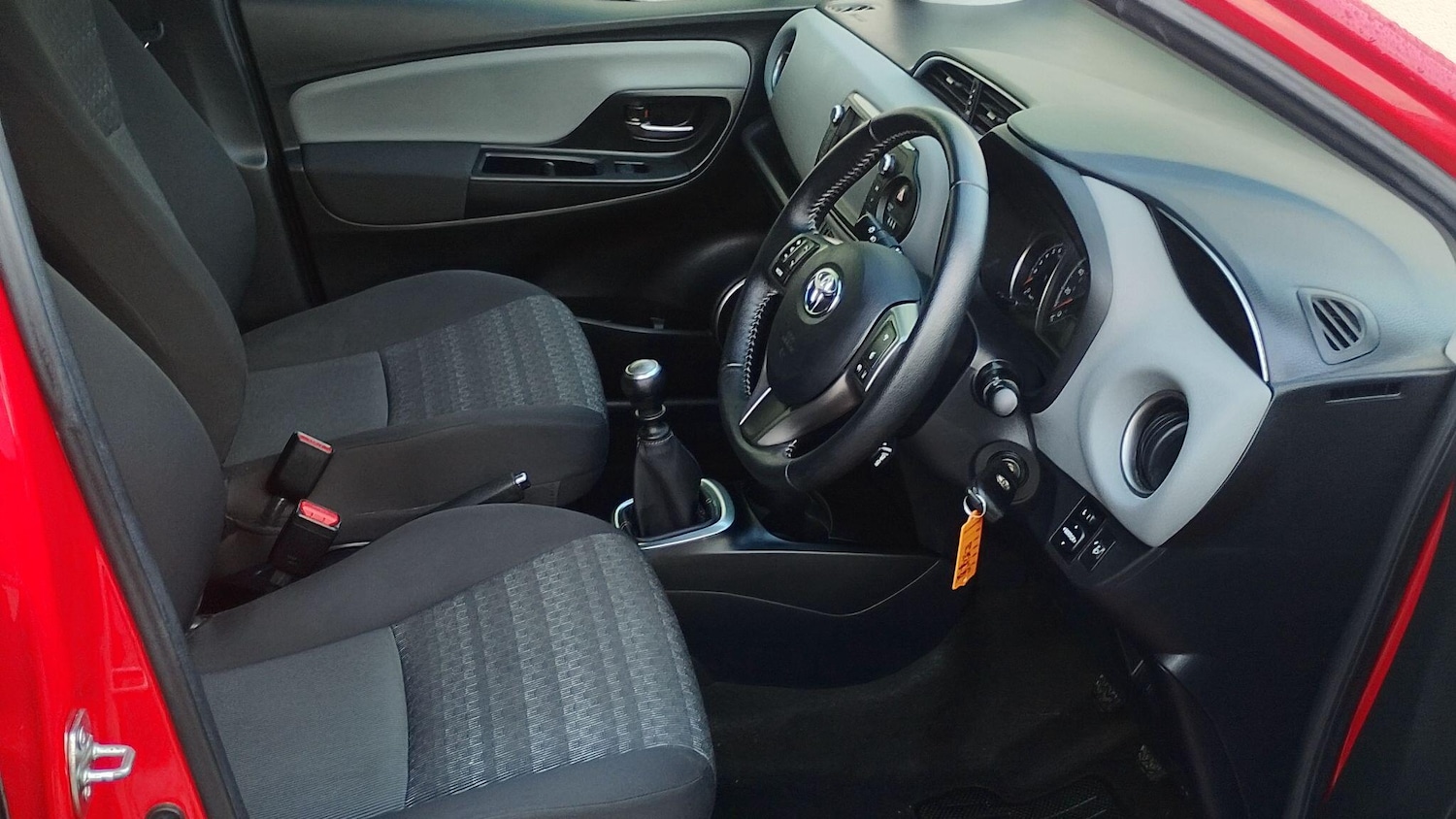 Used Toyota Yaris 2016 for sale - 76849959: Photo 7