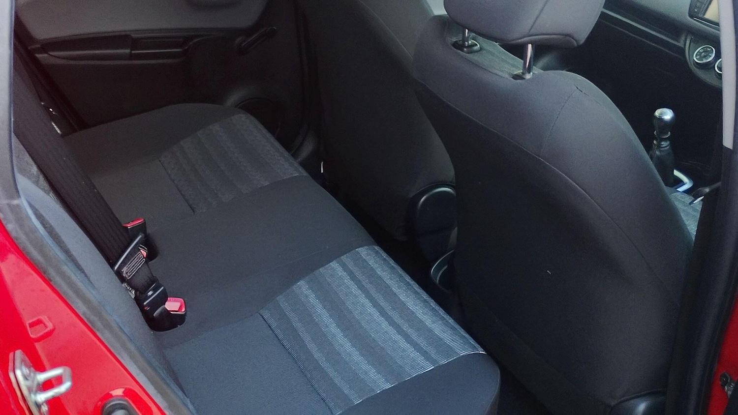 Used Toyota Yaris 2016 for sale - 76849959: Photo 9