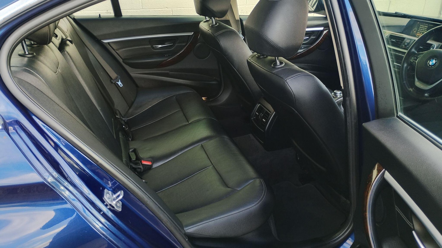 Used BMW 3 Series 2015 for sale - 76360538: Photo 12