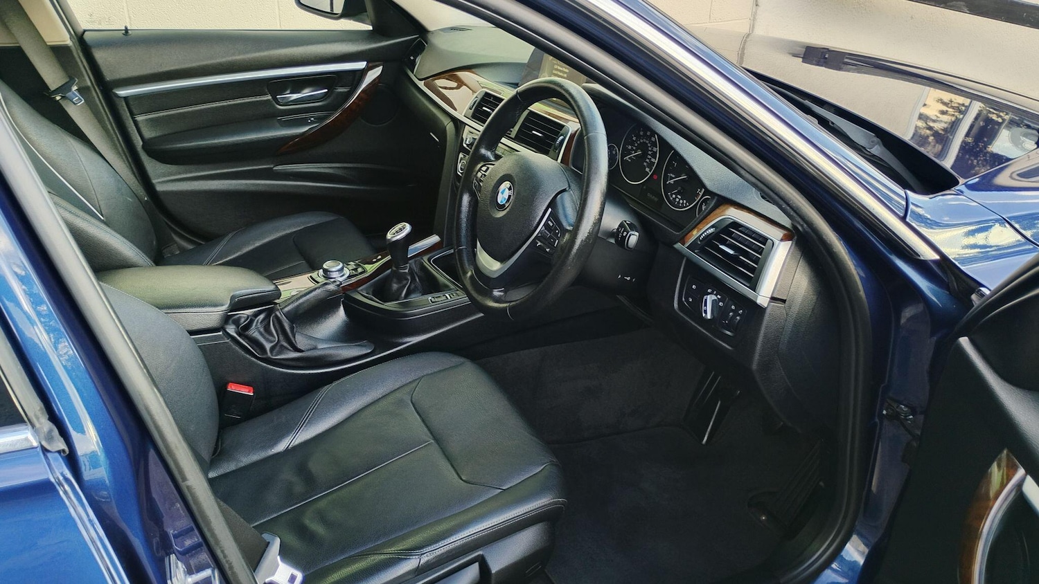 Used BMW 3 Series 2015 for sale - 76360538: Photo 8