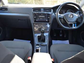 Used Volkswagen Golf 2018 for sale - 74834082: Photo