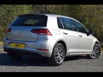 Used Volkswagen Golf 2018 for sale - 74834082: Photo