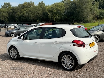 Used Peugeot 208 2018 for sale - 75602036: Photo