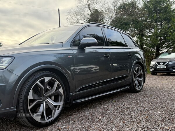 Used Audi Q7 2018 for sale - 76671940: Photo 9