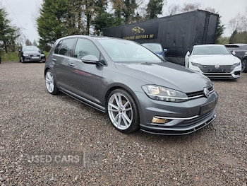 Used Volkswagen Golf 2017 for sale - 77910029: Photo