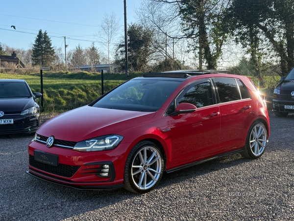 Used Volkswagen Golf 2017 for sale - 77739008: Photo 3