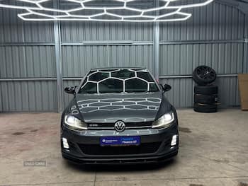Used Volkswagen Golf 2017 for sale - 79742382: Photo