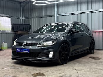 Used Volkswagen Golf 2017 for sale - 79742382: Photo