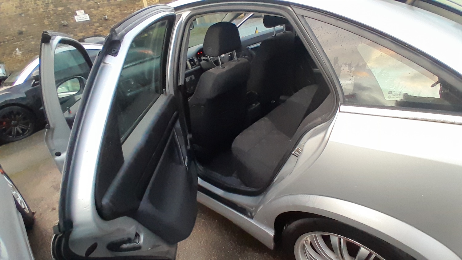 Used Vauxhall Vectra 2008 for sale - 77450554: Photo 10