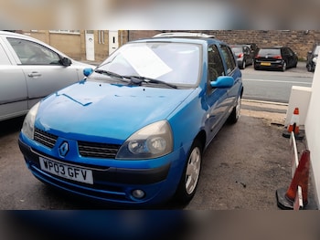 Used Renault Clio 2003 for sale - 76276044: Photo