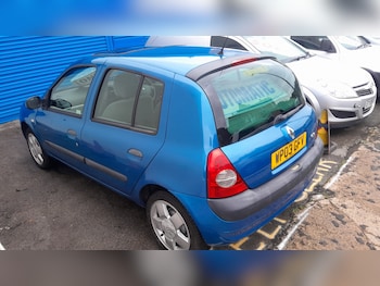 Used Renault Clio 2003 for sale - 76276044: Photo