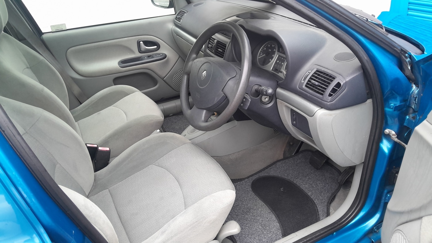 Used Renault Clio 2003 for sale - 76276044: Photo 6