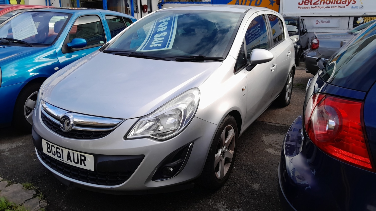 Used Vauxhall Corsa 2011 for sale - 76353387: Photo 2