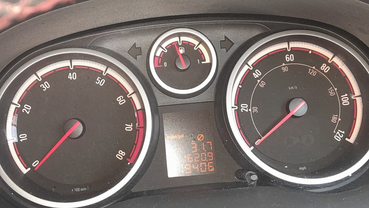 Used Vauxhall Corsa 2011 for sale - 76353387: Photo 7