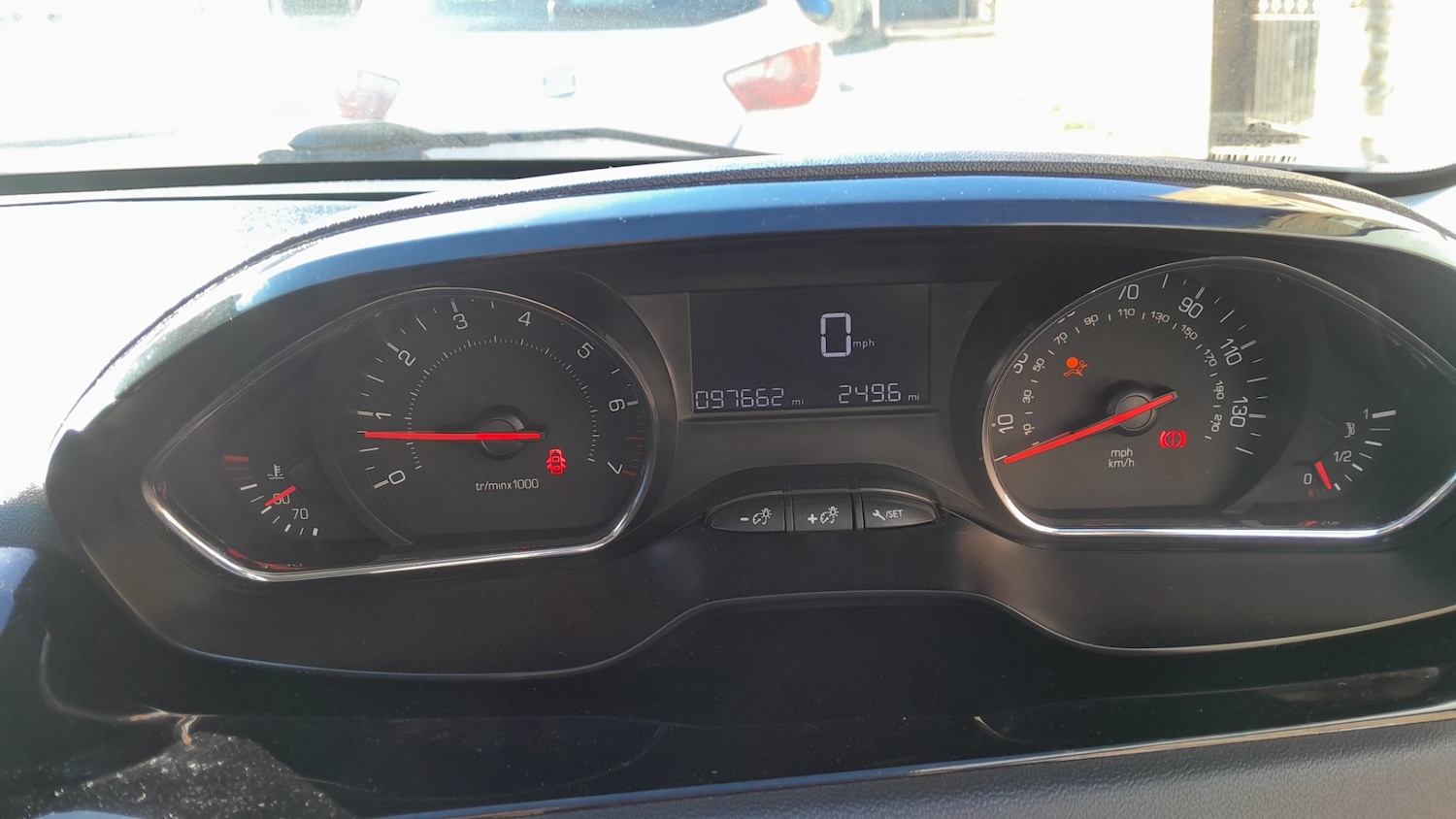 Used Peugeot 208 2012 for sale - 77746273: Photo 2