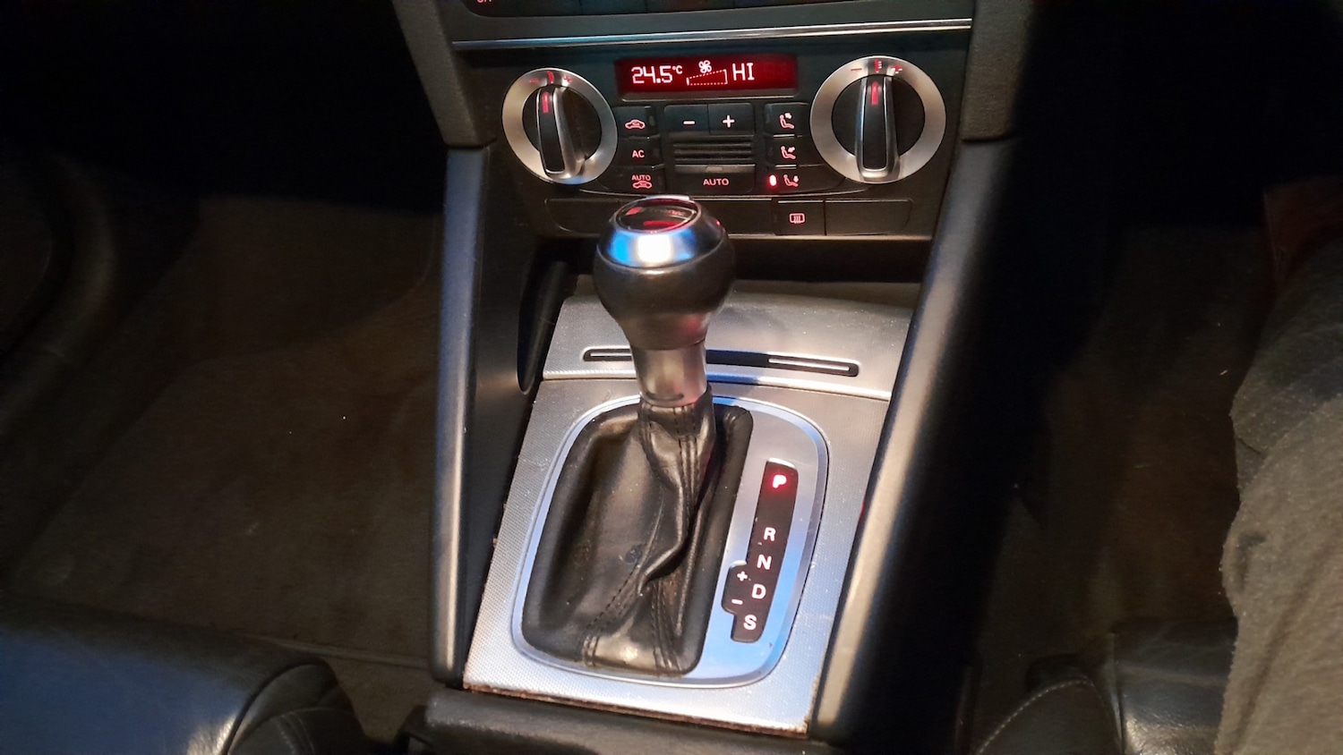 Used Audi A3 2012 for sale - 76358606: Photo 2