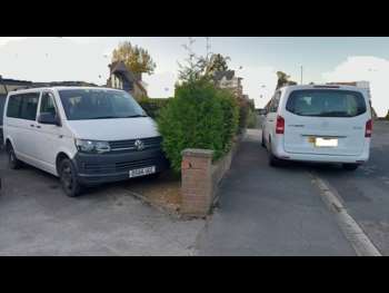 Used Volkswagen Transporter Shuttle 2017 for sale - 72251798: Photo