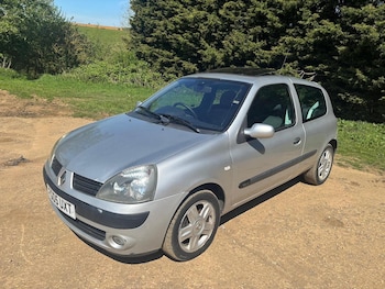 Used Renault Clio 2005 for sale - 76035610: Photo