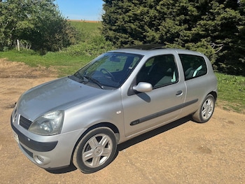 Used Renault Clio 2005 for sale - 76035610: Photo