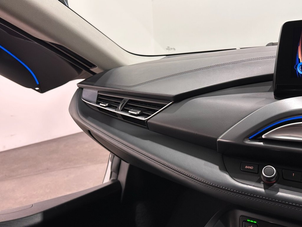 Used BMW i8 2015 for sale - 77133681: Photo 30