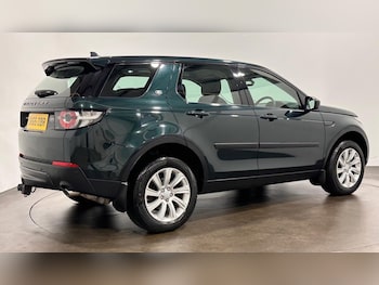 Used Land Rover Discovery Sport 2015 for sale - 76029413: Photo 3