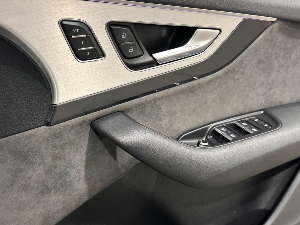 Used Audi SQ7 2017 for sale - 77140109: Photo 15