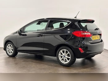 Used Ford Fiesta 2017 for sale - 75704127: Photo