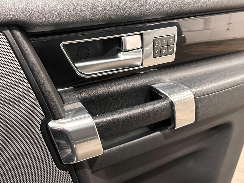 Used Land Rover Discovery 2015 for sale - 76973033: Photo 23