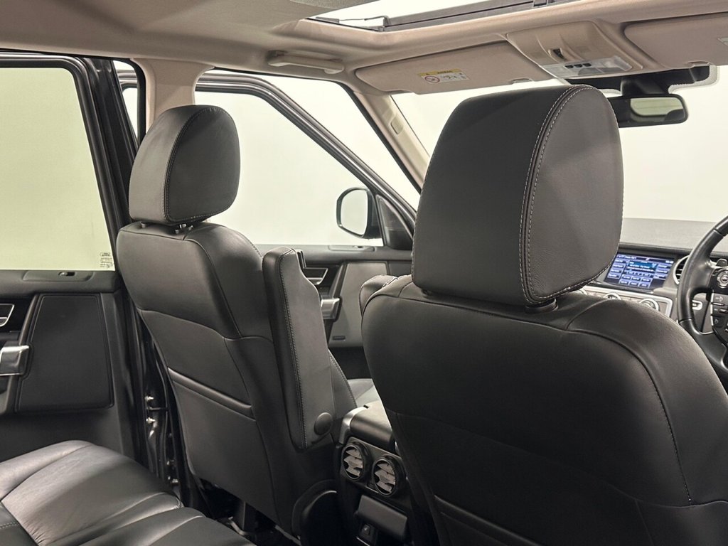 Used Land Rover Discovery 2015 for sale - 76973033: Photo 24