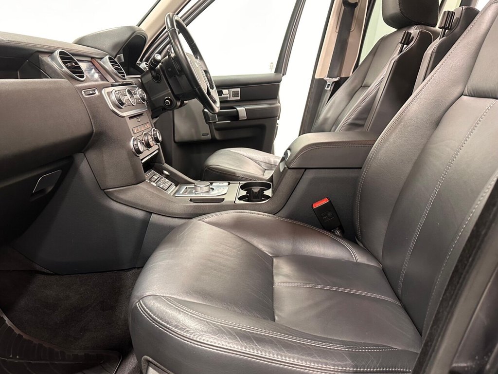 Used Land Rover Discovery 2015 for sale - 76973033: Photo 25