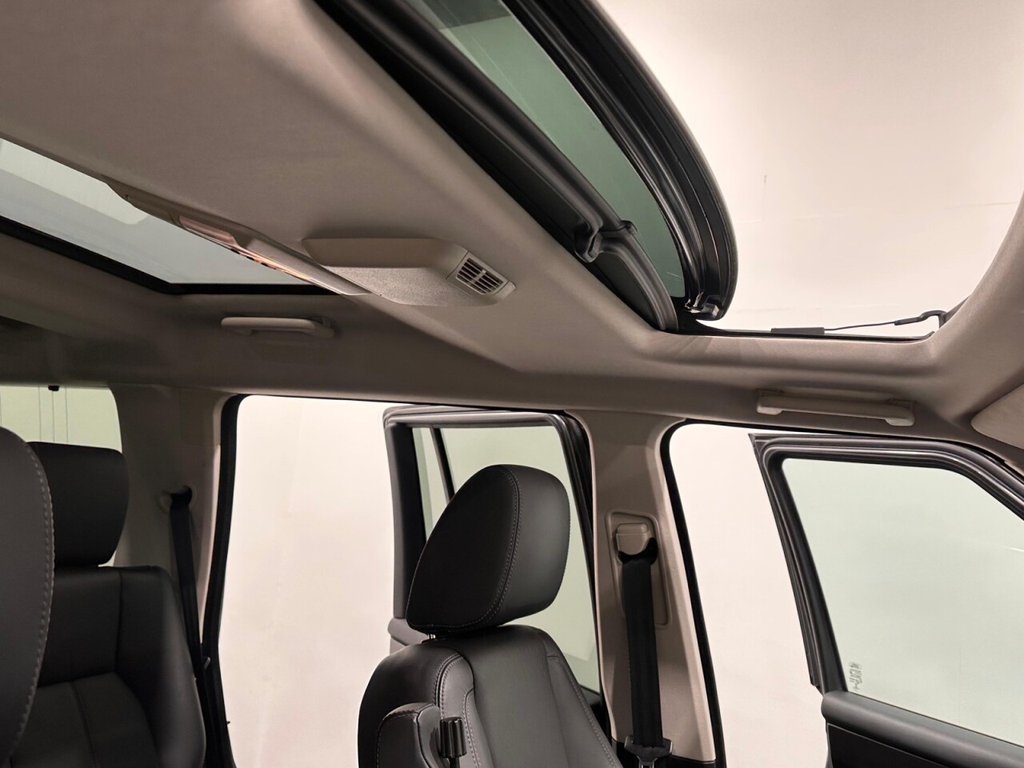 Used Land Rover Discovery 2015 for sale - 76973033: Photo 8