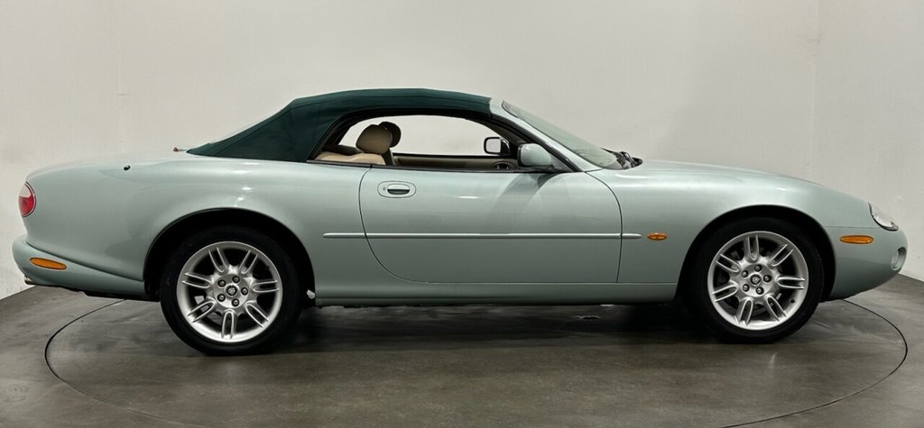 Used Jaguar XK8 2001 for sale - 77953257: Photo 15