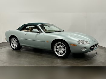 Used Jaguar XK8 2001 for sale - 77953257: Photo