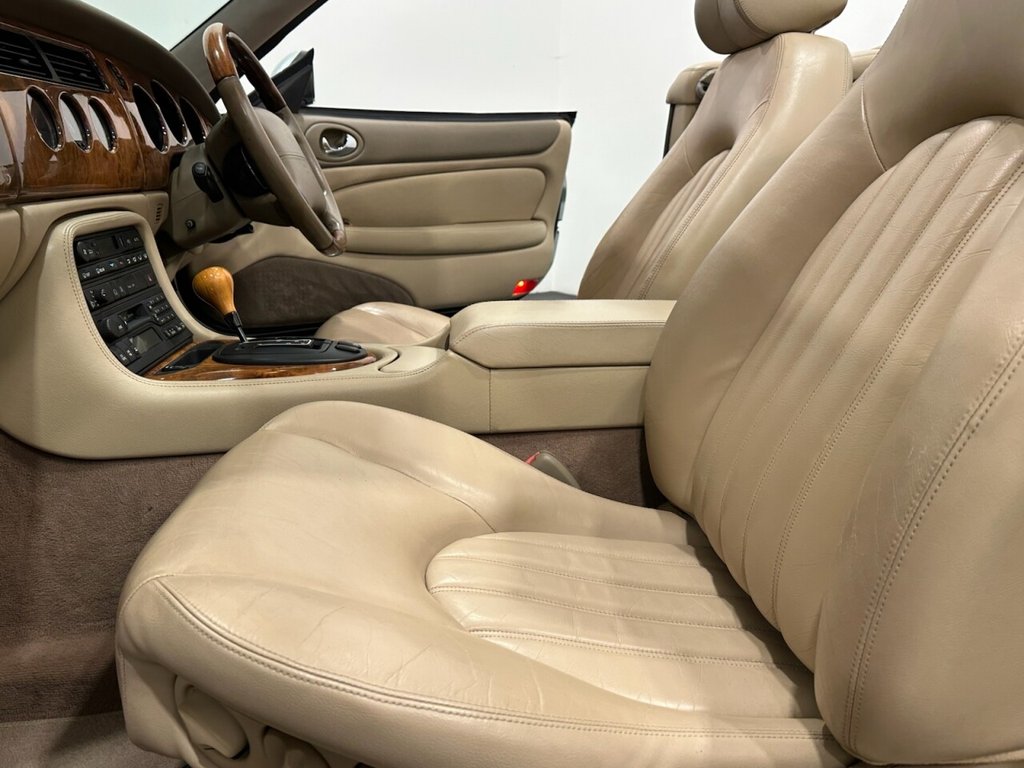 Used Jaguar XK8 2001 for sale - 77953257: Photo 36