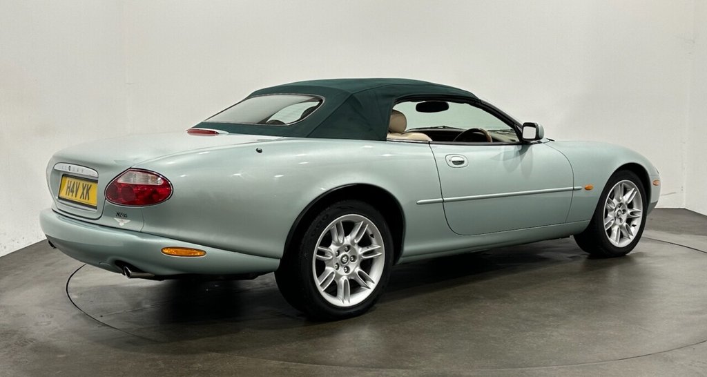 Used Jaguar XK8 2001 for sale - 77953257: Photo 8