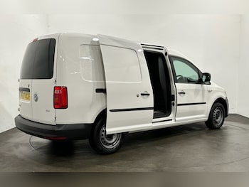 Used Volkswagen Caddy Maxi 2017 for sale - 77821152: Photo