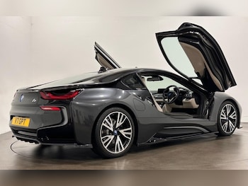 Used BMW i8 2018 for sale - 76235963: Photo