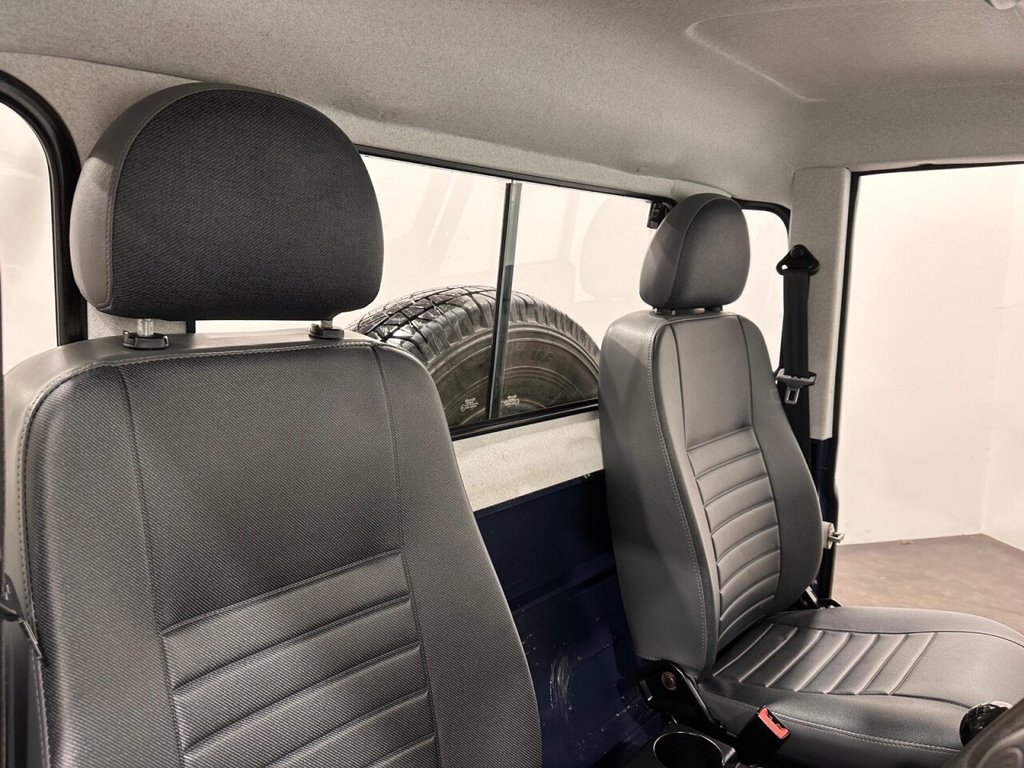 Used Land Rover Defender 2012 for sale - 77133712: Photo 10