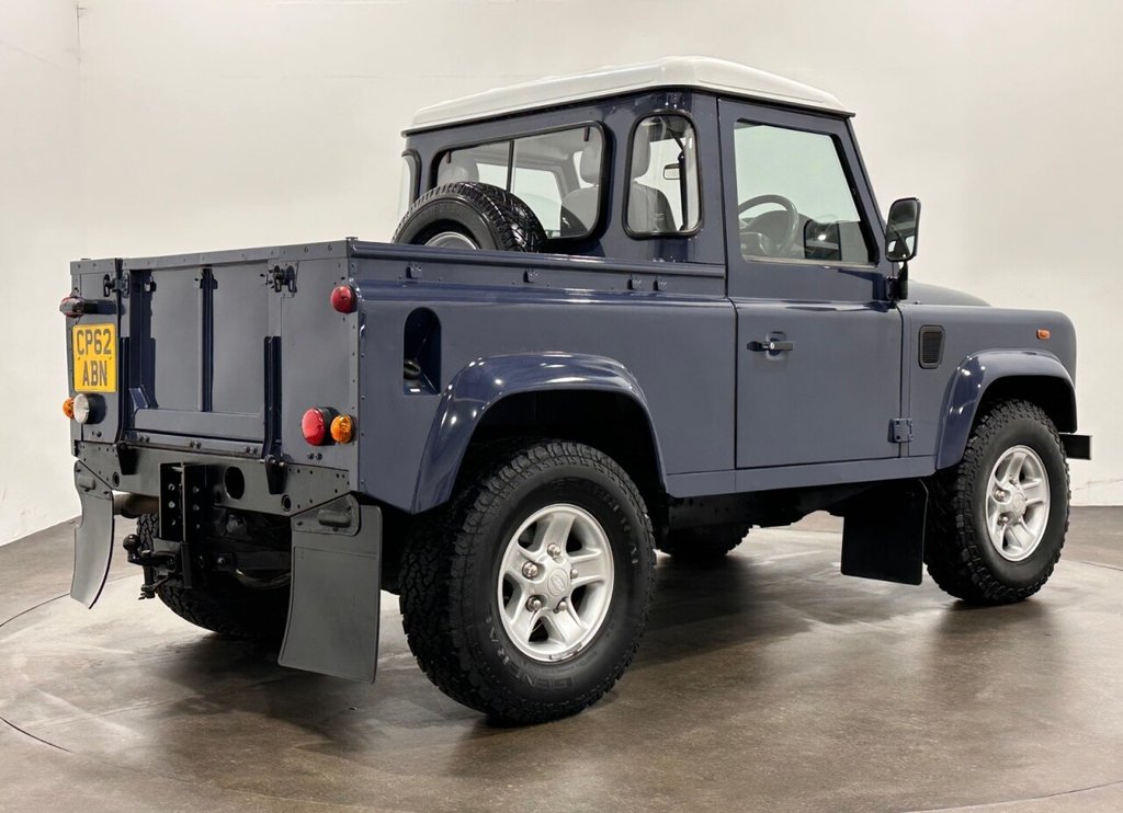 Used Land Rover Defender 2012 for sale - 77133712: Photo 4